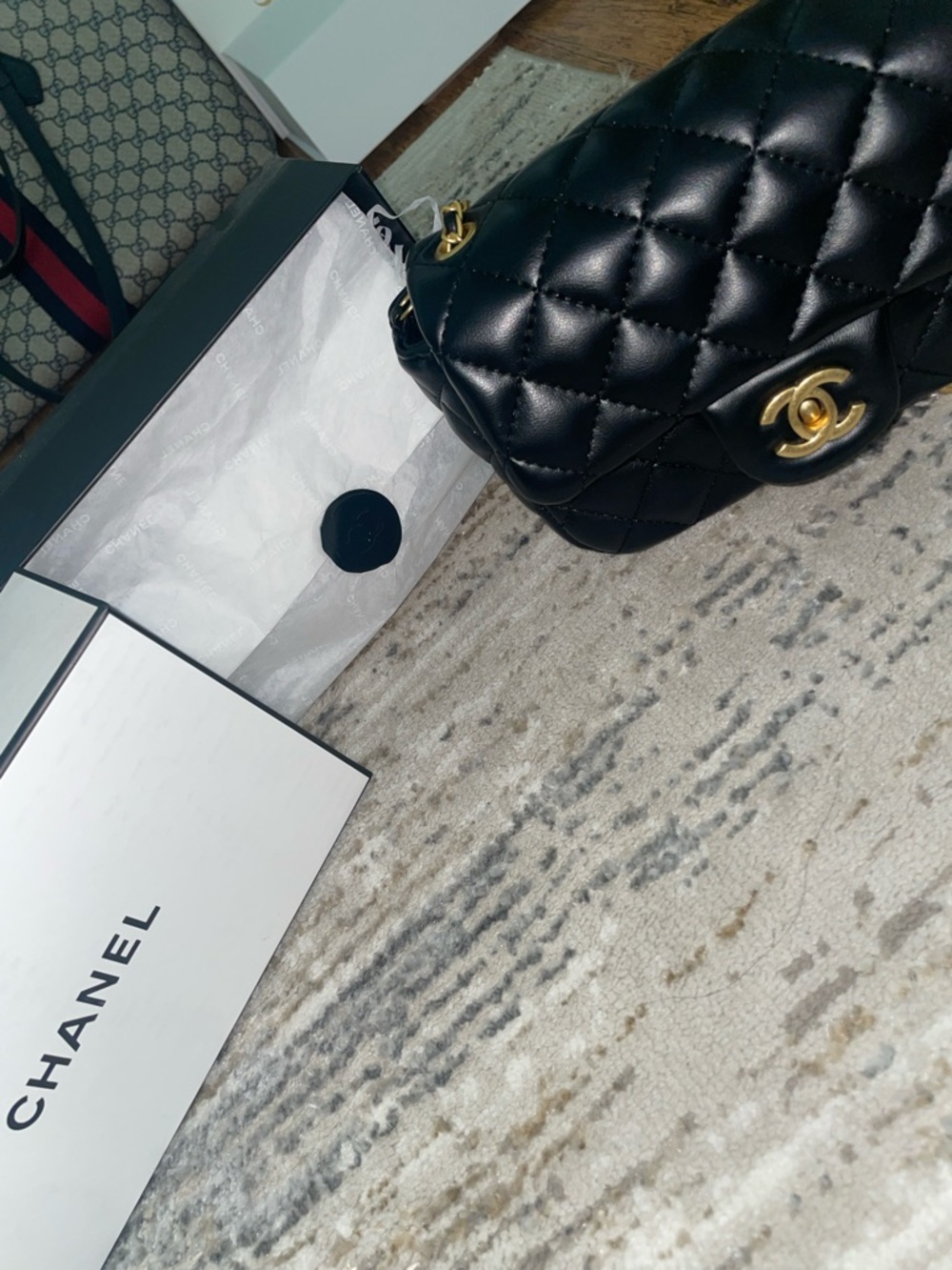 Chanel CC box gift box CC ( Bag ) black and white Gift Box